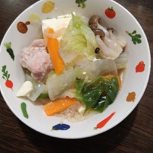 超簡単！野菜たっぷりで超ヘルシー！豆腐の水炊き